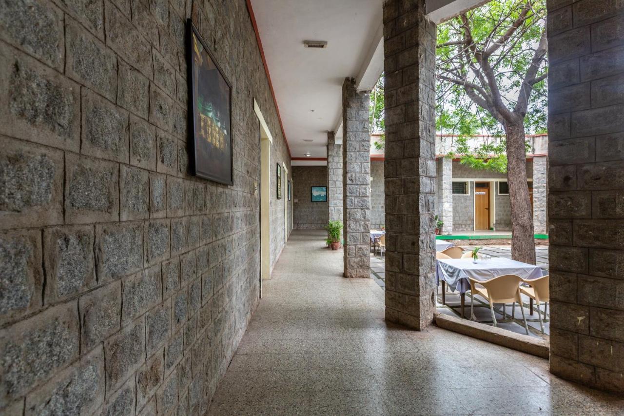 Kstdc Hotel Mayura Bhuvaneshwari Kamalapur Хампи Экстерьер фото