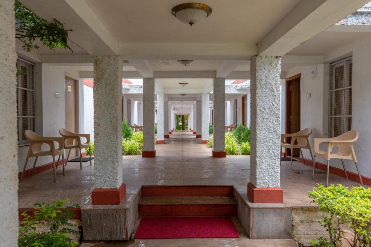 Kstdc Hotel Mayura Bhuvaneshwari Kamalapur Хампи Экстерьер фото