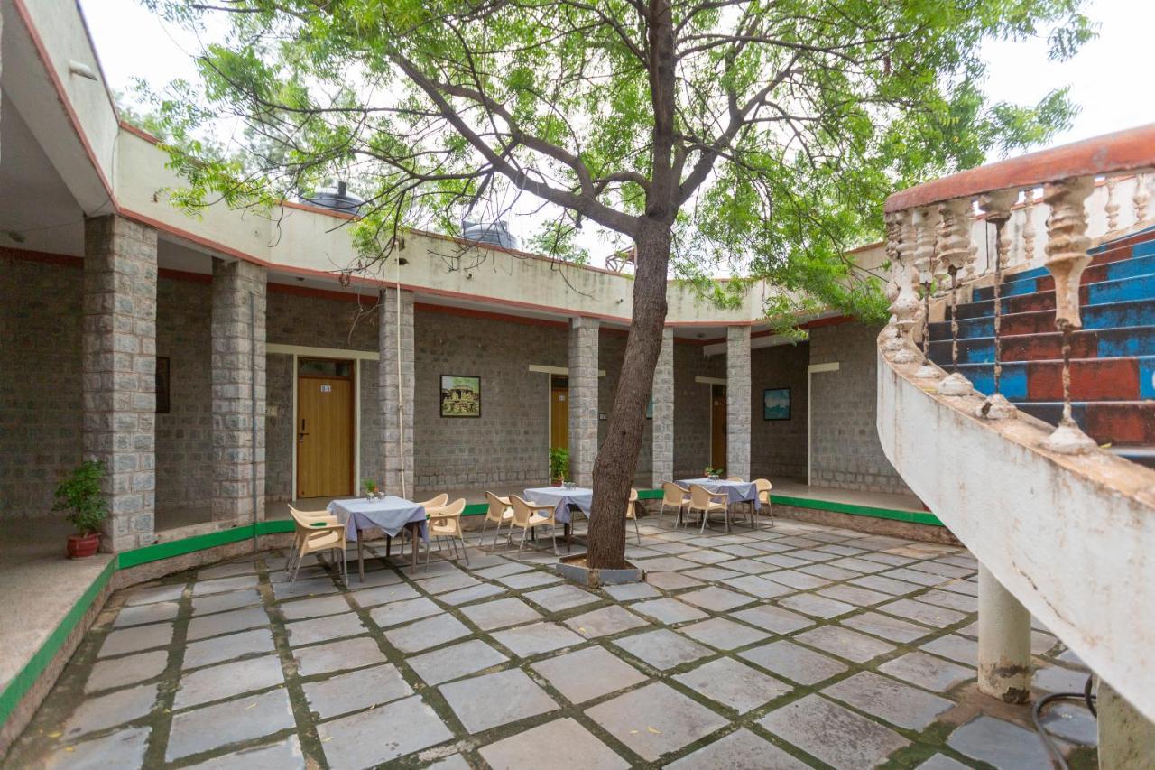 Kstdc Hotel Mayura Bhuvaneshwari Kamalapur Хампи Экстерьер фото